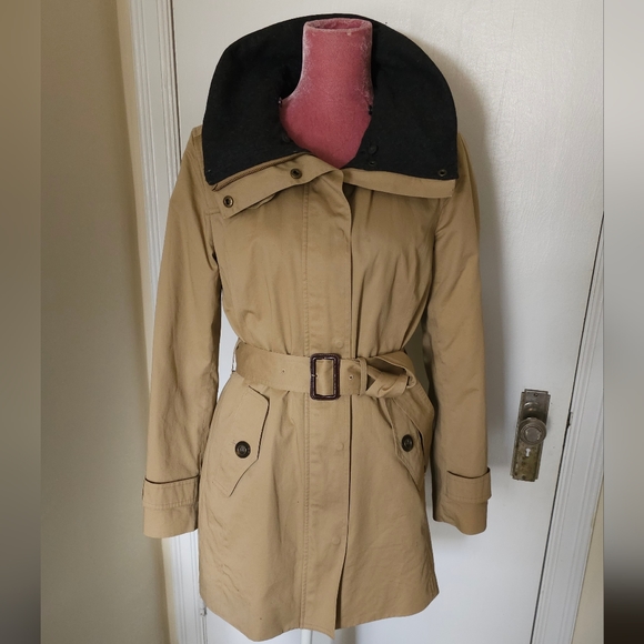London Fog 3 season trench coat, size Medium. - Picture 8 of 15